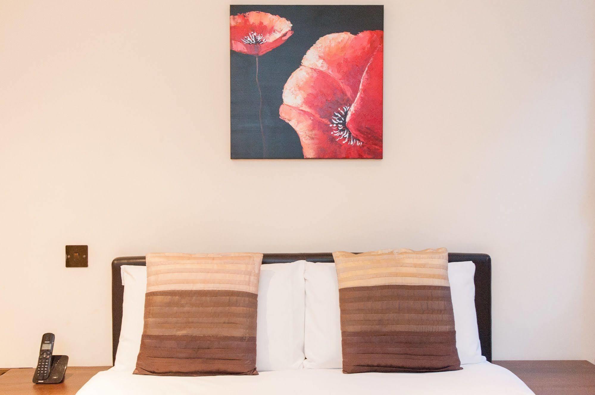 London Serviced Apartments ภายนอก รูปภาพ