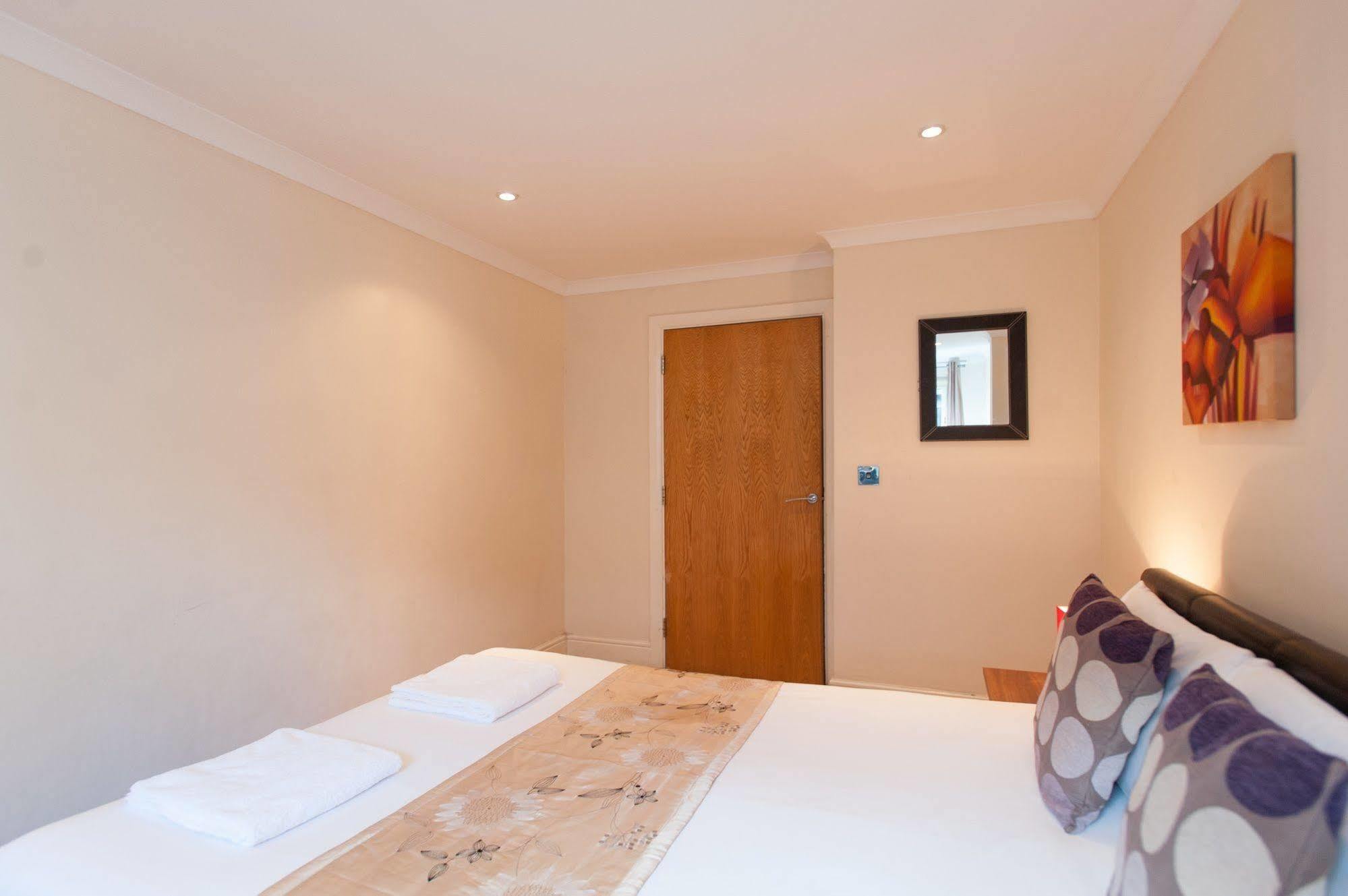 London Serviced Apartments ภายนอก รูปภาพ