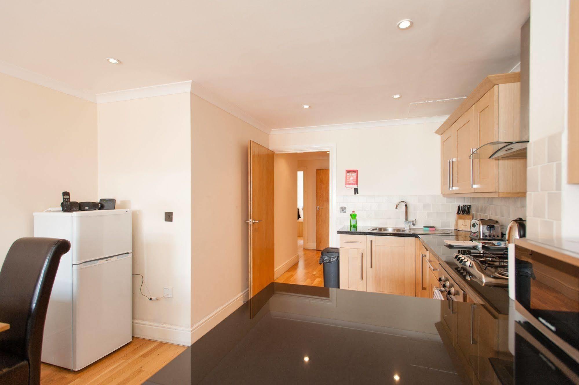 London Serviced Apartments ภายนอก รูปภาพ