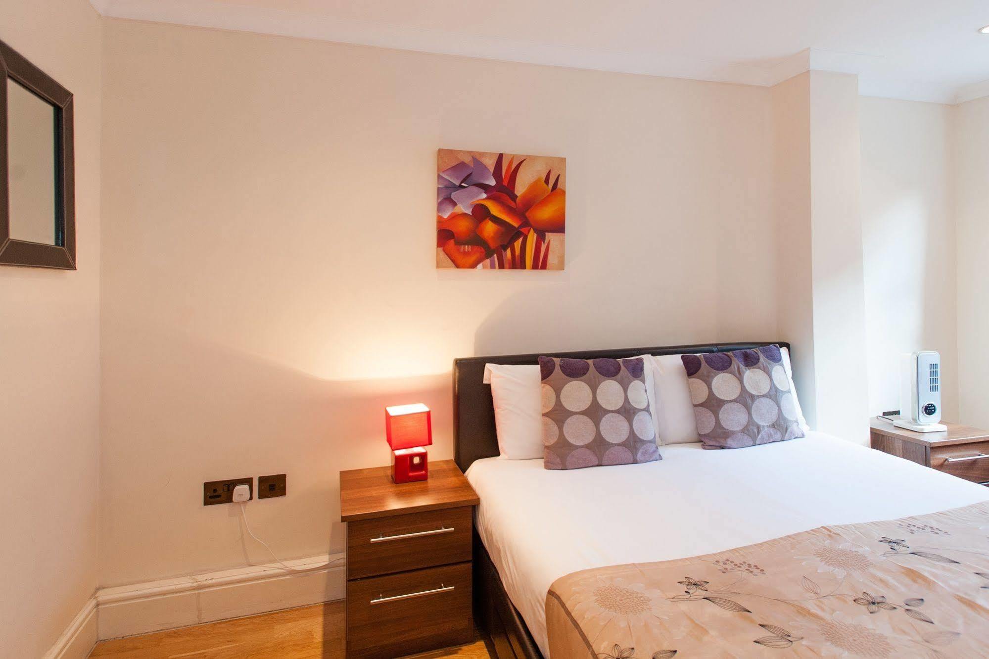 London Serviced Apartments ภายนอก รูปภาพ