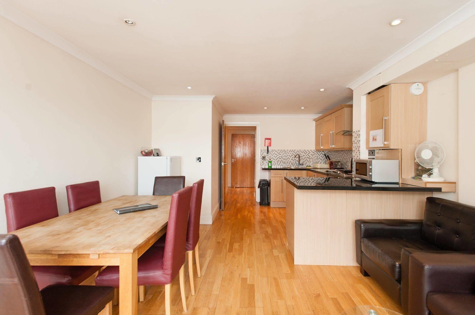 London Serviced Apartments ภายนอก รูปภาพ