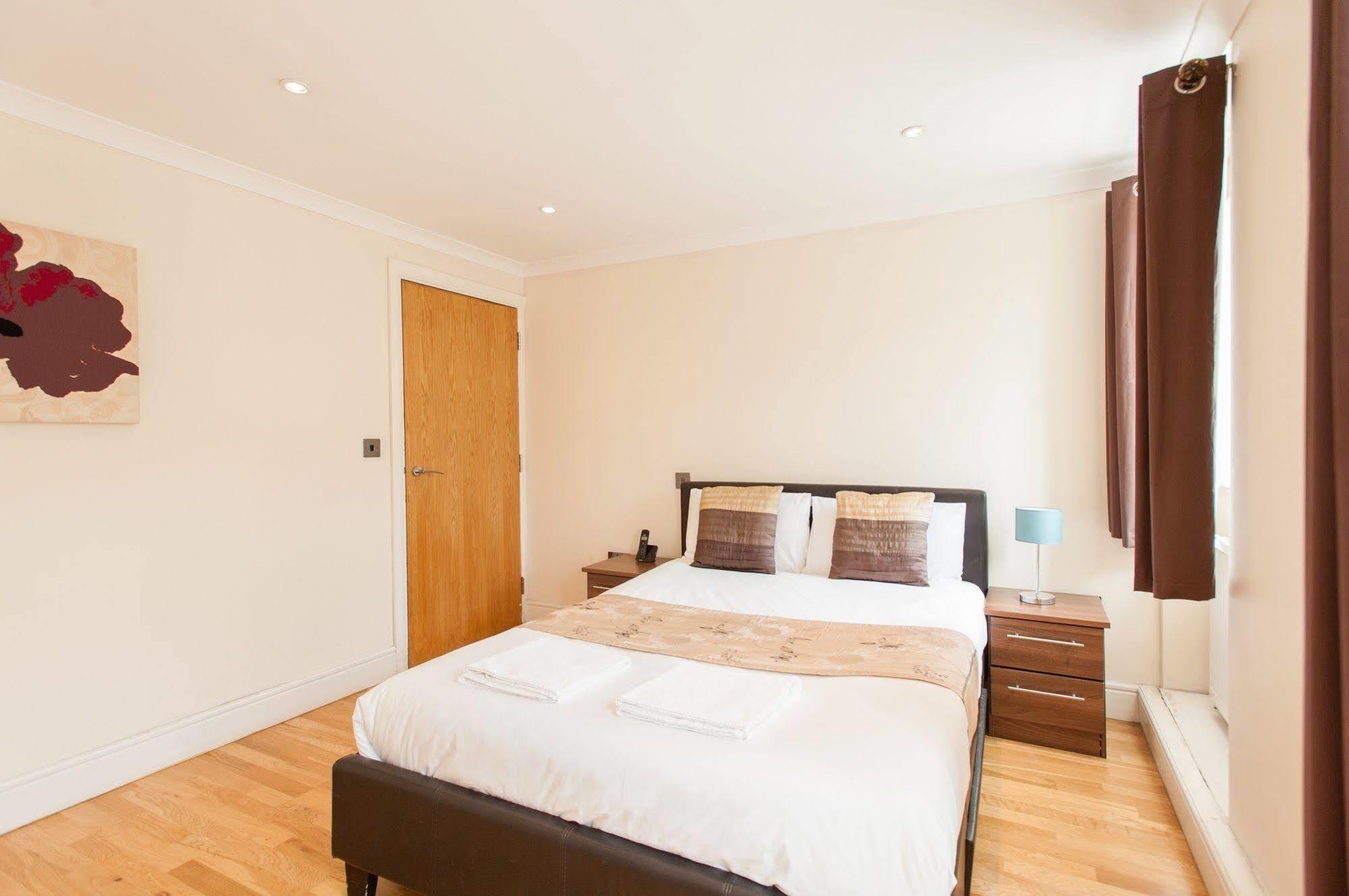 London Serviced Apartments ภายนอก รูปภาพ